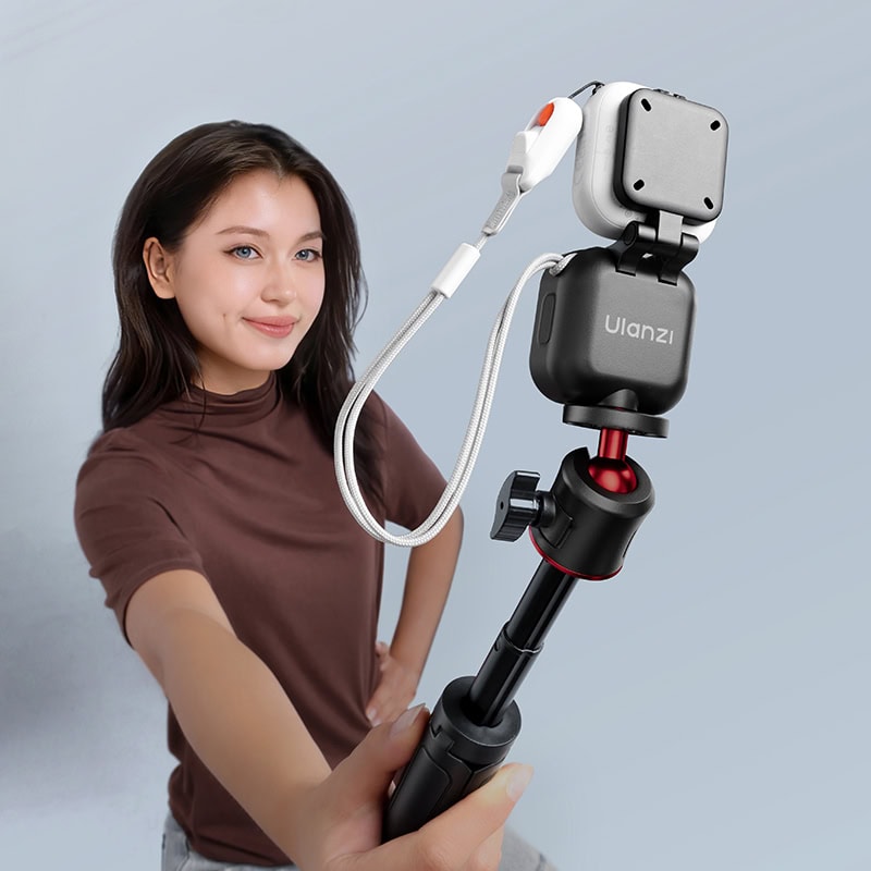 Ulanzi IN07 studio portrait soft natural daylight glow